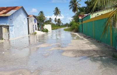 ދެކުނަށް އުދަ އަރައި ތިން ރަށަކަށް ބޮޑެތި ގެއްލުންތަކެއް