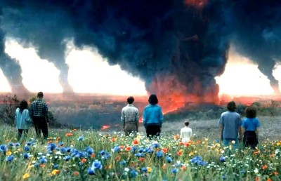 އެއް ބިލިއަން ގަޑިއިރު ވަންދެން ސްޓްރޭންޖާ ތިންގްސް ބެލި