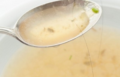 ކާތަށީގައި އިސްތައްޓެއް އޮތުމުން އަނބިމީހާގެ ބޯ ބާލުވައި އިހާނެތިކޮށް ހިތައިފި