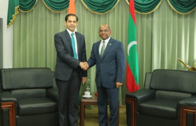 އެއްވެސް ދަތިކަމެއް ނެތި އިންޑިއާ އިން ފިޔާ އެތެރެކުރެވޭނެ ކަމަށް ދިވެހި ސަރުކާރުން އަނެއްކާ ވެސް ބުނެފި