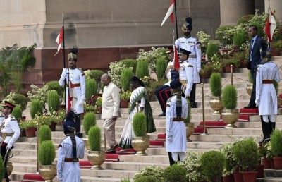 އުންމީދީ ތަގުރީރަކާ އެކު ދުރޯޕަދީ އިންޑިއާގެ ރައީސްކަމާ ހަވާލުވެވަޑައިގެންފި