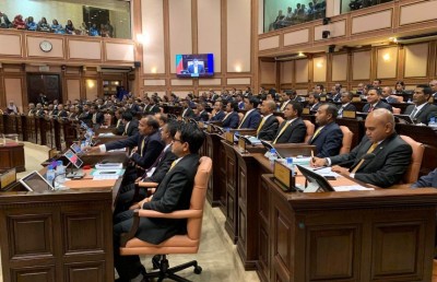 އޮޅުން ބޮޅުން: އަނެއްކާވެސް މި ޖެހުނީ އެ ކަމާ
