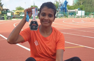 ހުސީ، އެތައް މެސެޖެއް ދެމުން ވަޒީފާއާ ދުރަށް!