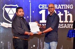 ވިލާ ކޮލެޖް، ޕްލާސްޓިކާ "ރުޅިވެއްޖެ"