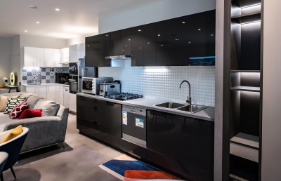 ބަދިގެ ކަބަޑުސެޓް ކަސްޓަމައިޒްކޮށް ފޯރުކޮށްދޭ "ޒްބޮމް" ބްރޭންޑްގެ ޝޯރޫމެއް މާލޭގައި ހުޅުވައިފި