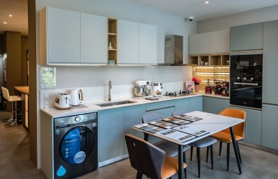 ބަދިގެ ކަބަޑުސެޓް ކަސްޓަމައިޒްކޮށް ފޯރުކޮށްދޭ "ޒްބޮމް" ބްރޭންޑްގެ ޝޯރޫމެއް މާލޭގައި ހުޅުވައިފި