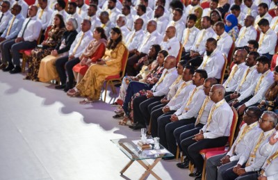 ނަޝީދުގެ ފަރާތުން ފެންނަނީ މުޅިން މާޔޫސްކަން، ކުރައްވަނީ އާދޭސް!