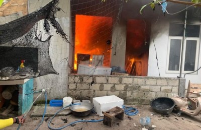 ލަކުޑިތަކެއްގައި ރޯވި އަލިފާނުން ގެއެއް އަޅިއަށް!