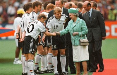 އާސެނަލް ޓީމަށް ރާނީ ދެއްވި ހަވީރުގެ ސައިފޮދު