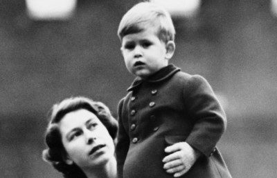 އެލިޒަބަތުގެ ކައިވެނީގެ އުފަލުގައި ކޮންމެ މީހަކަށް ކިރުސައި ތައްޓެއް