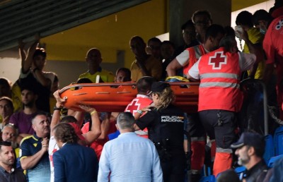 ސަޕޯޓަރަކަށް ފަރުވާ ދޭން މެދުކަނޑާލި މެޗުން ބާސާ މޮޅުވެއްޖެ