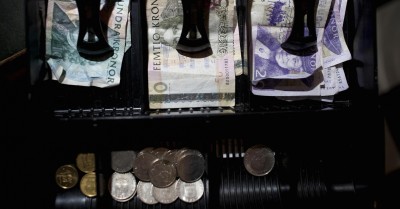 ސްވިޑަންގައި ނަގުތު ފައިސާ ބޭނުންކުރަނީ އެންމެ ދެ ޕަސެންޓް މީހުން