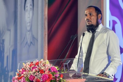 "ރައީސް ޔާމީން ގިޔަރު ހަތަރެއްގައި މުޅި ރާއްޖެ ތަރައްގީކޮށް ނިންމާނެ"