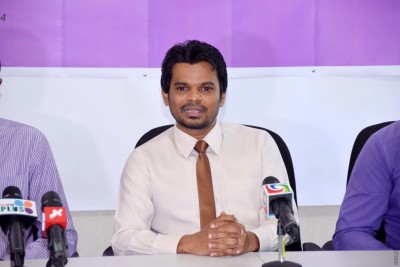 އިލެކްޝަންސްގެ މެމްބަރު ޝަކީލު އިސްތިއުފާ ދެއްވައިފި