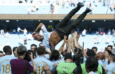 ސިޓީން ޗެލްސީގެ ތިން ރެކޯޑެއް މުގުރާލައިފި