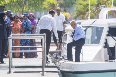 މައުމޫންގެ ޝަރީއަތް އަނެއްކާ ވެސް ކެންސަލްކޮށްފި