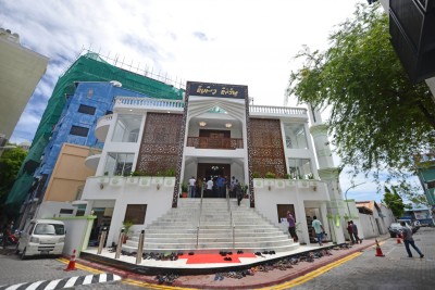 މާލޭގައި 1200 މީހުންގެ ޖާގައިގެ "ޒިޔާރަތް މިސްކިތް" ހުޅުވައިފި