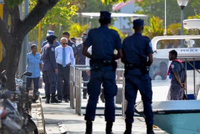 މައުމޫނު ފޯނު ނުދެއްވި މައްސަލާގައި އުފުލި ދައުވާ ކުރިއަށް ގެންދެވޭނެ ކަމަށް ކަނޑައަޅައިފި