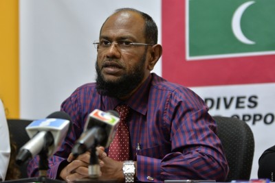 ޑރ. މަޖީދުގެ ސިއްހީ ހާލުކޮޅު ސީރިއަސްވެ، އައިސީޔޫގައި