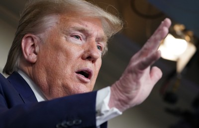 ކޮރޯނާވައިރަހަކީ ވޫހާންގެ ލެބަކުން ދޫވި އެއްޗެއް: ޓްރަމްޕް