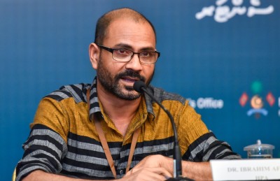 ކޮވިޑް-19:މާލޭން ޕޮޒިޓިވްވި މީހާއަށް ވައިރަސް އެރިގޮތް ހޯދަން ވަރަށް އުނދަގޫވެއްޖެެ: ޑރ. އަފްޒަލް