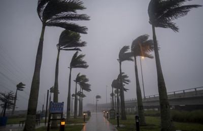 ތޫފާން އިއާންގައި ފްލޮރިޑާ އަށް ބޮޑެތި ގެއްލުންތަކެއް