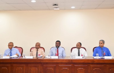 ފަނޑިޔާރުކަމުން ވަކިކުރުމުން ވަކީލުކަމުގެ ހުއްދަ އަތުލާ އިސްލާހަކީ އަދުލު އިންސާފަށް އޮތް ނުރައްކަލެއް: މައުމޫން ހަމީދު