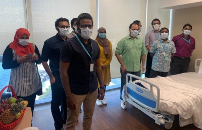 ޑޮކްޓަރުންގެ ދުވަސް: ދުވަހަކު ނުއުފުލާ ބޮޑު ޒިންމާއަކާ އެކު