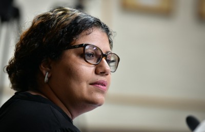 ކުލި ނުދެއްކުނަސް ގެއިން ނެރުން ގާނޫނަކުން މަނާކުރަން މަޝްވަރާކޮށްފި