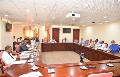 ފަނޑިޔާރުކަމުން ވަކިކުރުމުން ވަކީލުކަމުގެ ހުއްދަ އަތުލާ އިސްލާހަކީ އަދުލު އިންސާފަށް އޮތް ނުރައްކަލެއް: މައުމޫން ހަމީދު