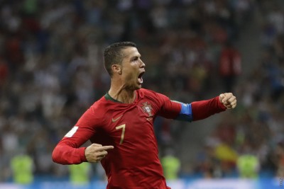 އާ ކޯޗުގެ ފުރަތަމަ މެޗުގައި ސްޕެއިން ހުއްޓުވީ ރޮނާލްޑޯގެ ހެޓްރިކް!