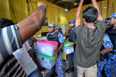 އެމްޑީޕީ ޕްރައިމަރީގައި ބައިވެރިވި 26 ކައުންސިލަރަކު ސަސްޕެންޑުކޮށްފި