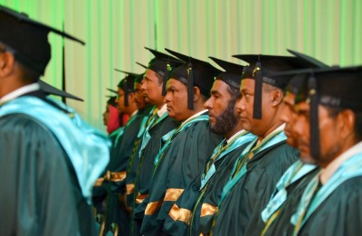 އިސްލާމިކް ޔުނިވާސިޓީން މުޅިން އާ ދެ ކޯހެއް ތައާރަފްކޮށްފި