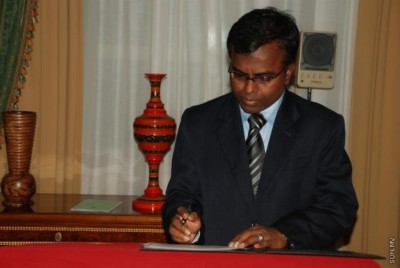 އުއްތަމަ ފަނޑިޔާރުކަމަށް ޑރ. ދީދީ އައްޔަނުކުރުމާ މެދު މަޖިލީހުން މިރޭ ގޮތެއް ނިންމަނީ