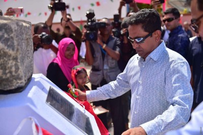 ސަރަހައްދުގެ އެންމެ ބޮޑު ސީޕޯޓް ގުޅިފަޅާއި ތިލަފުށީގައި ހަދާނަން: ރައީސް