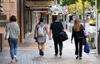 ކޮވިޑް-19: ނިއު ޒީލެންޑުން ކޮރޯނާވައިރަސް ނައްތާލައި، ނަމޫނާ ދައްކައިފި