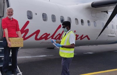 އަތޮޅުތަކަށް ނަގުދު ފައިސާ އުފުލުމުގައި ބީއެމްއެލްގެ ސީއީއޯ އަމަލީ ގޮތުން ބައިވެރިވެވަޑައިގެންފި