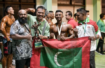 ވޯލްޑް ޗެމްޕިއަންޝިޕްގައި ގައުމީ ބޮޑީ ބިލްޑިން ޓީމުގެ ކެޕްޓަނަކަށް އަޒުނީން