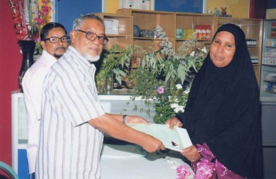 ދިވެހި ބޭސްވެރިޔާ މާވާ މުހައްމަދު މަނިކު އަވަހާރަވެއްޖެ