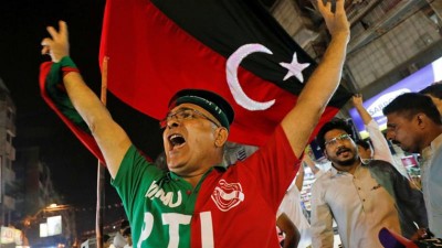 ޕާކިސްތާނުގެ އިންތިހާބުގެ ވަގުތީ ނަތީޖާއިން ކުރީގައި އިމްރާން ޚާން