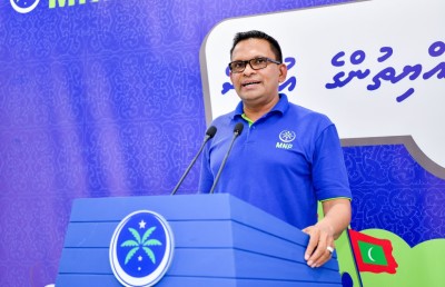 ވެރިކަން ލިބިއްޖެ ނަމަ ރާއްޖެއަށް ގެއްލުންނުވާ ގޮތަށް ޗަގޮސް މައްސަލަ ހައްލުކުރާނަން: ނާޒިމް
