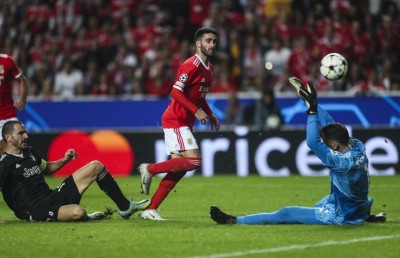 ޗެލްސީ، ޕީއެސްޖީ އަދި ބެންފީކާ ދެ ވަނަ ބުރަށް، ޔުވެންޓަސް ކަޓައިފި