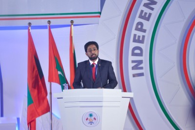 ކުރިން ރާއްޖެ އަޅުވެތުކުރި ގޮތަށް މިއަދުވެސް ދަނީ ރާއްޖެ އަޅުވެތިކުރުމަށް މަސައްކަތްކުރަމުން: އަޒްލީން