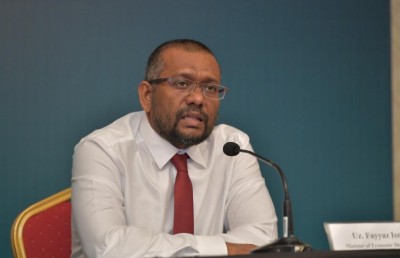 މަޓީގެ ބަޔާނަކީ ސަރުކާރުގައި ކޮޅުފައިން ޖެހުން: ފައްޔާޒް