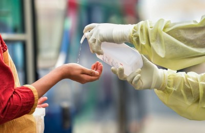 އިތުރު 25 މީހަކު ޕޮޒިޓިވްވެ ޖުމްލަ އަދަދު 790 އަށް