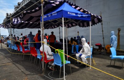 އިންޑިއާ މަނަވަރަށް މީހުން އަރުވައި ފުރަން ތައްޔާރުވަނީ