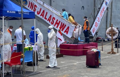 އިންޑިއާ މަނަވަރަށް މީހުން އަރުވައި ފުރަން ތައްޔާރުވަނީ