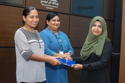 ގައުމީ ޔުނިވާސިޓީ އިން 21 ދަރިވަރަކަށް ސްކޮލަޝިޕް ދީފި