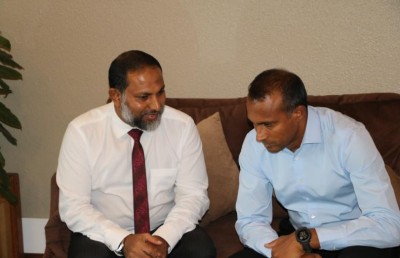 ހަރުކަށި ފިކުރުގެ މީހުން ފައިގައި ޓެގް އެޅުވީ އެއް އަހަރުގެ މުއްދަތަކަށް
