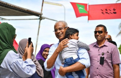 ކުޑަކުދިންނަށް ރައީސްގެ ތަހުނިޔާ: އަމާޒަކީ އުފާވެރި މުސްތަގުބަލެއް ހޯދައިދިނުން